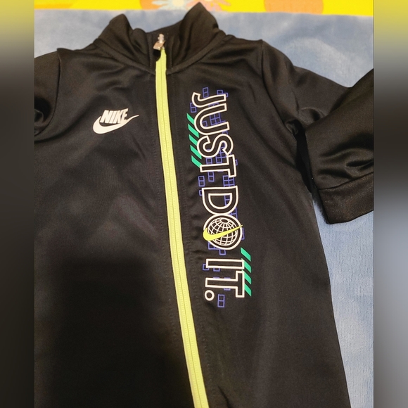 Nike Toddler Digital Escape Romper - Picture 3 of 5